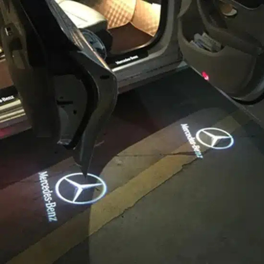 Projetez votre logo au sol, Une arrivée qui marque les esprits